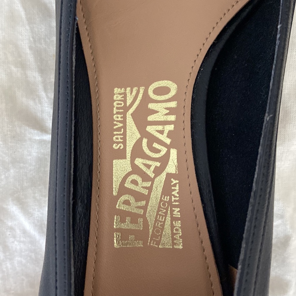 Salvatore Ferragamo Black Leather Block Heel Pumps - Picture 2 of 5